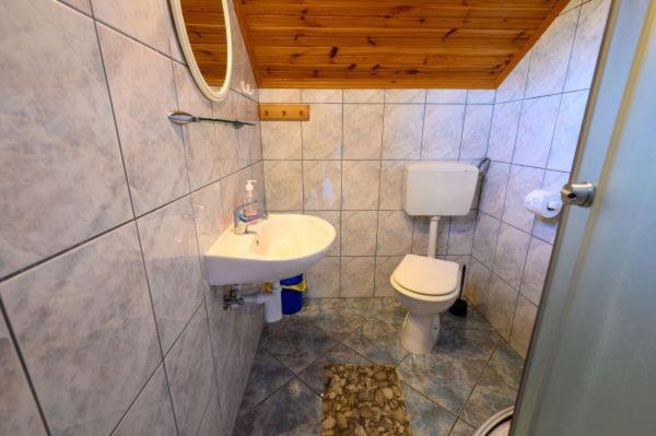Guesthouse Mirko Hodak Selište Drežničko Kültér fotó