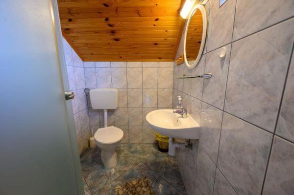 Guesthouse Mirko Hodak Selište Drežničko Kültér fotó