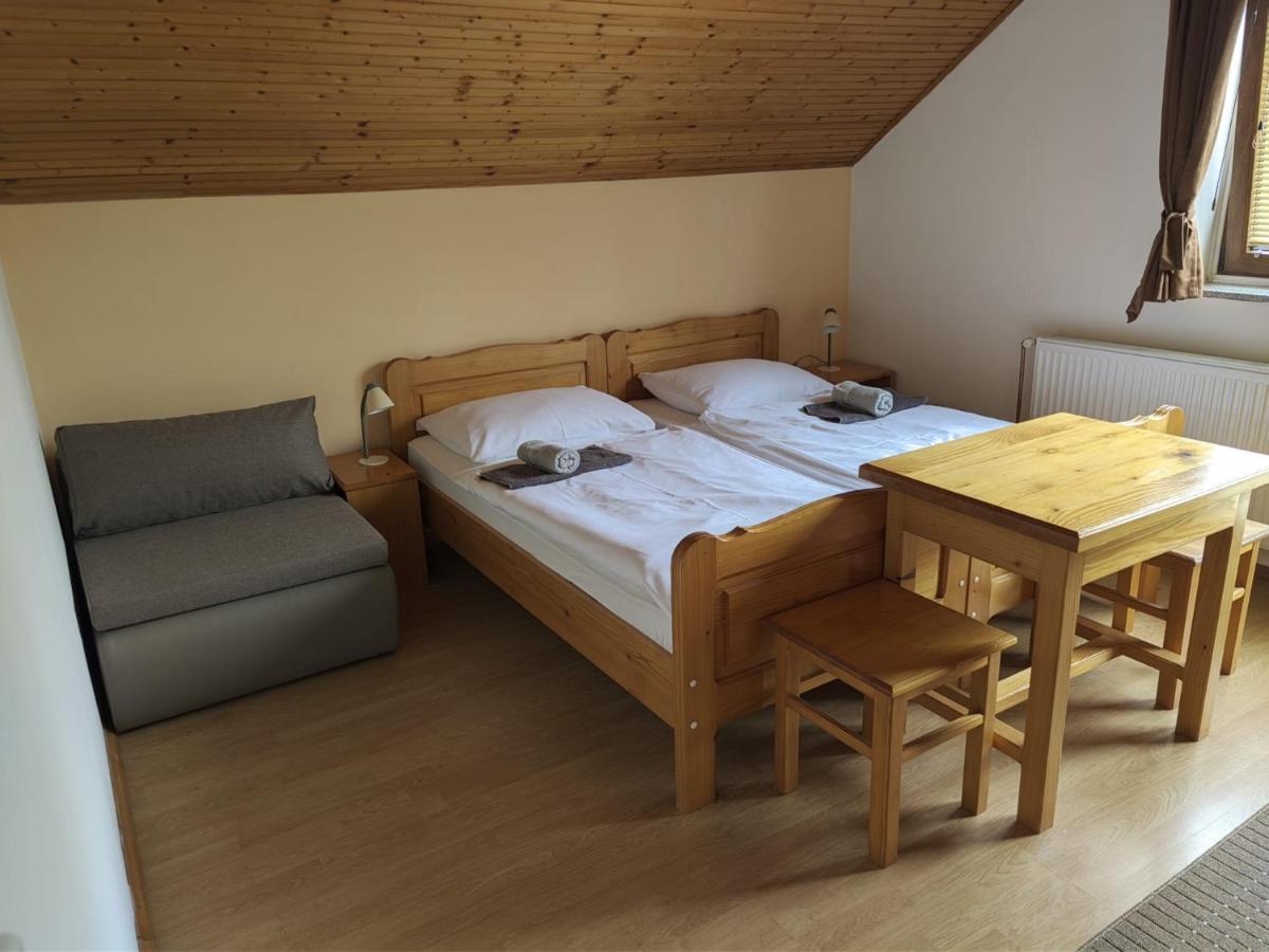 Guesthouse Mirko Hodak Selište Drežničko Kültér fotó