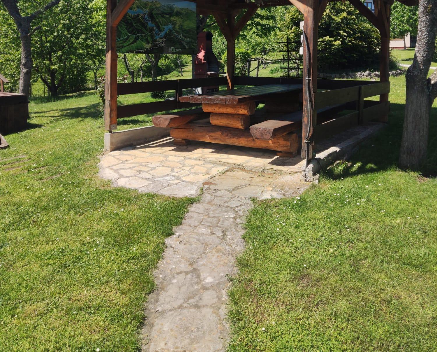 Guesthouse Mirko Hodak Selište Drežničko Kültér fotó